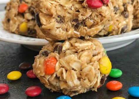 How to Make THRIVE Monster Energy Bites - Le-Vel's Official Blog Thrive Protein Balls, Thrive Le-vel Recipes Meals, Thrive Shake Recipes Le-vel, Monster Energy Bites, Monster Cookie Energy Balls, Thrive Shake Recipes, Thrive Life Recipes, Protein Bites Recipe, Thrive Recipes