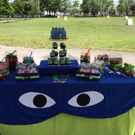 Candy table Ninja Turtles Table Decorations, Tmnt Dessert Table, Ninja Turtle Candy Table, Tmnt Table Decorations, Ninja Turtle Table Decorations, Tmnt Birthday Party Ideas Food, Ninja Turtles Birthday Decorations, Tmnt Birthday Party Ideas Decorations, Ninja Turtle Food Ideas