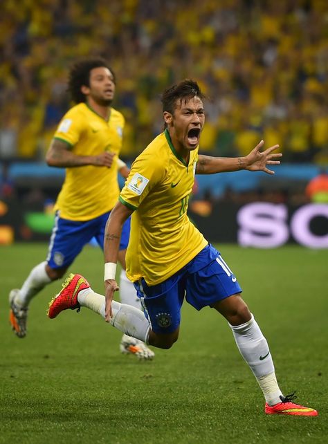 FIFA World Cup 2014: Brazil vs Croatia First Match in Pictures Brazil Vs Croatia, 2014 World Cup, Live Match, International Football, World Cup 2014, Football Match, A Football, Neymar Jr, Fifa World Cup