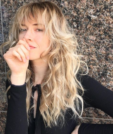 Curl Layers, Stevie Nicks Hair, Golden Gradient, Stylish Short Hair, Boring Hair, Haircut Inspiration, Short Hair Wigs, Blonde Hair Shades, Hair Brained