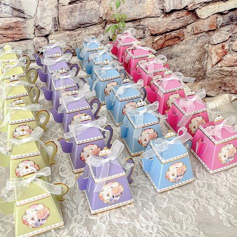 Tea Party Tablescape, Diy Party Favor Boxes, Tea Time Party, Jordan Almonds, Baby Candy, Tea Party Favors, Party Tablescapes, Tea Party Theme, Tea Party Decorations