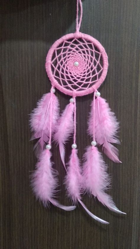 Mini Dream Catcher, Pink Dream Catcher, Pink Dreamcatcher, Dream Lover, Pink Cadillac, Pink Things, Dream Catcher Diy, Crochet Decoration, Diy Crafts For Gifts