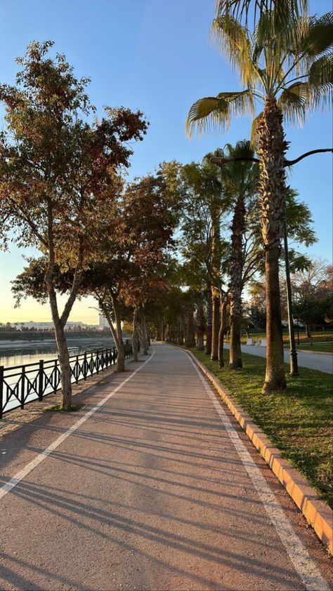 Street Parking, Turkey Destinations, River Photography, Fake Story, Cityscape, Landscape Photography, Nature Photography, Quick Saves