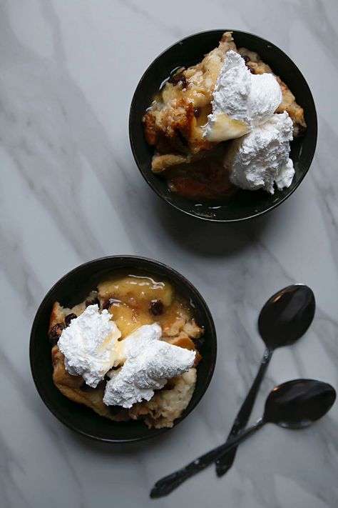 Old-Fashioned Bread Pudding with Vanilla Sauce - New England Today Vanilla Sauce For Bread Pudding, Sauce For Bread Pudding, Old Fashioned Bread Pudding Recipe, New England Recipes, Bread Pudding With Vanilla Sauce, Bread Pudding Sauce, England Recipes, Indian Pudding, Old Fashioned Bread Pudding