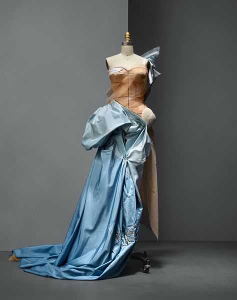 "This dress shows the process of construction not deconstruction. What sets couture apart from ready-to-wear is the ateliers, the workmanship, and the amazing attention to detail—nothing is impossible, and imagination becomes even more beautiful." —John Galliano on this ensemble on view in "Manus x Machina: Fashion in an Age of Technology. Manus X Machina, House Of Dior, Christian Dior Haute Couture, Costume Institute, Couture Details, John Galliano, Formal Style, Metropolitan Museum Of Art, Couture Dresses