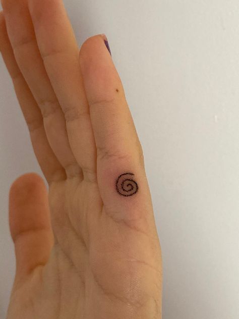 Stick Tattoo, Stick Poke Tattoo, Unique Tattoo Ideas, Funky Tattoos, Herz Tattoo, Stick N Poke, Handpoke Tattoo, Muster Tattoos, Cute Little Tattoos