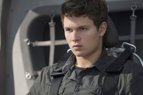 Pin for Later: These New Allegiant Photos Will Send Your Heart Into a Frenzy  Ansel Elgort as Caleb. Caleb Prior, Allegiant Movie, Tris Prior, Starz Tv Series, The Goldfinch, Divergent Trilogy, Ansel Elgort, Divergent Insurgent Allegiant, The Divergent