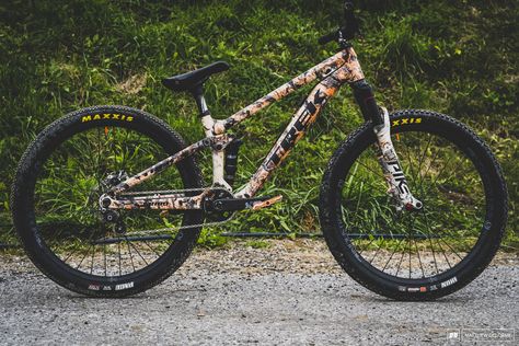 Slopestyle Bike, Emil Johansson, Bmx Bike Parts, Dirt Jumper, Hydro Dipping, Marble Frame, Best Mountain Bikes, Suspension Bike, Downhill Bike