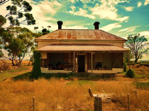 All sizes | Australiana | Flickr - Photo Sharing! Australian Outback House, Australian Cottage, Australian Homestead, Rural Australia, Australian Houses, Queenslander House, Australian Country, Australian Farm, Australian House