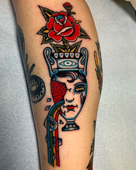 Christopher Scott on Instagram: “Broken Vessel 🏺👁🏺 thank you Kathleen 🙏🏼🌞 #albuquerque #santafe  #traditionaltattoo #americanatattoos” Vessel Tattoo, Broken Vessel, Broken Vase, Vase Tattoo, Drawing Inspo, Flash Tattoo, Traditional Tattoo, Skull Tattoo, Tatting