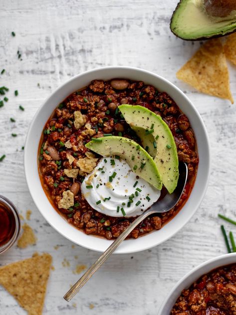 Quick and Easy Maple Turkey Chili Game Day Chili Recipe, Maple Turkey, Maple Chili, Easy Turkey Chili, Fall Soup Recipes, Easy Turkey, Turkey Chili, Fall Soups, Fire Roasted Tomatoes