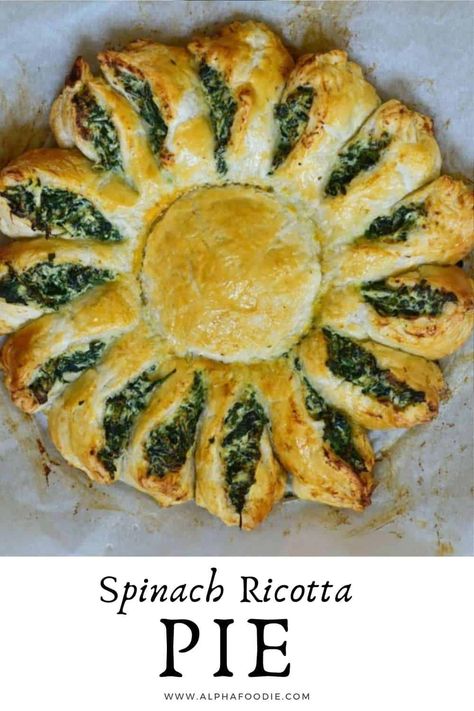 Spinach Ricotta Pie, Spinach Puff Pastry, Homemade Ketchup Recipes, Spinach Puff, Ricotta Pie, Pie Pastry, Homemade Croissants, Ketchup Recipe, Spinach Pie