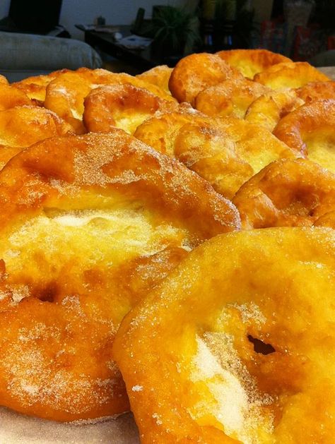 Malasadas Recipe Portuguese, Malasadas Recipe, Doughnut Recipe, Fried Dough, Portuguese Recipes, Beignets, Dry Yeast, Everyday Food, Deep Fried