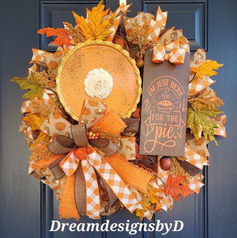 Faux Pumpkin Pie, Pie Wreath, Pie Sign, Unique Thanksgiving, Wood Wreath, Wire Wreath Frame, Thanksgiving Wreath, Fall Bows, Faux Pumpkins