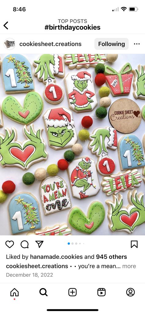 Grinch Sugar Cookies Decorated, Christmas Sugar Cookie Designs, Grinch Cookies, First Birthday Cookies, Grinch Party, Cooking Cookies, Winter Cookie, Sugar Cookie Designs, Cookie Pops