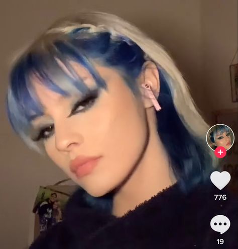 Hair Color Idea With Bangs, Blue Hair Dye On Blonde Hair, Blonde On Top Blue Underneath, Blue Blonde Split Dye, Blonde And Blue Short Hair, Blonde Hair Blue Underlayer, Blue Hair Blonde Bangs, Blonde And Dark Green Hair, Blond Hair With Blue Underneath