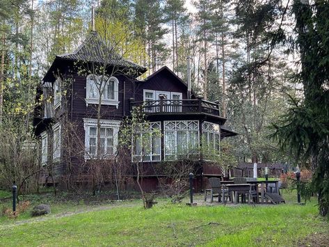 Russian Home, Russian House, Fairytale House, Wooden Architecture, Good House, Dream House Decor, Log Homes, Dream Home Design, Victorian Era