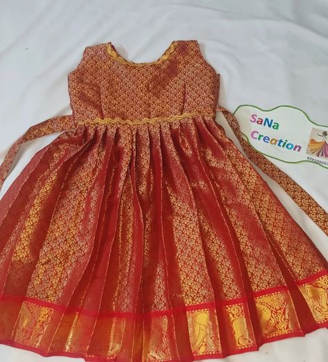 2-3 kid frock Banaras pattu with Kanchi border Lace work on yoke Inside cotton.lining with back rope Dm me for price Kid Outfits, Border Lace, Kids Frocks, Kids Dresses, Baby Dresses, 3 Kids, May 7, Dress Ideas, Dress Design