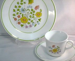 Vintage Corelle dinnerware pattern Corelle Patterns, Corelle Dishes, Corelle Dinnerware, Soup Bowls With Handles, Vintage Corelle, White Dishes, Vintage Dinnerware, Vintage Dishes, Mini House