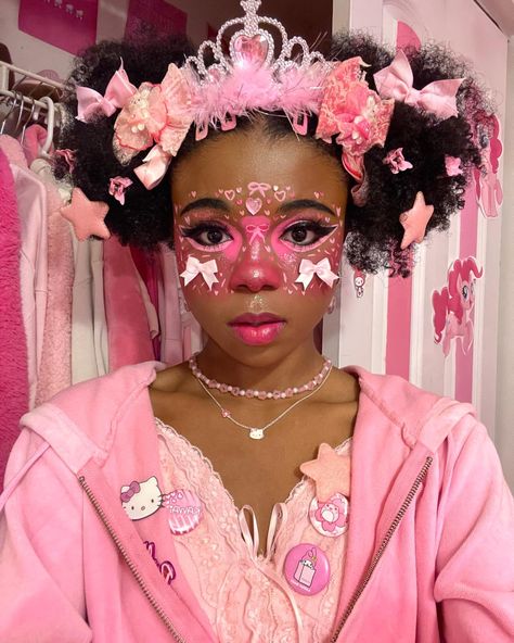 4 looks (^_-)🎀!! I'm done with the spam now!! || #pink #pinkaesthetic #aesthetic #kawaii #kawaiigirl #pinkmakeup #makeup #makeuplook… | Instagram Doll Makeup Aesthetic, Kidcore Makeup, Harajuku Makeup, 2020 Makeup, Princess Makeup, Kawaii Makeup, Makeup For Black Skin, Fairy Makeup, Doll Makeup