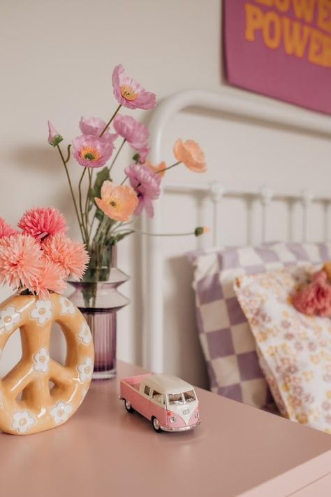 Girly Retro Bedroom, Girl Power Bedroom, Retro Daisy Nursery, Boho Flower Bedroom, Retro Floral Bedroom, Flower Power Room Decor, Daisy Toddler Bedroom, Groovy Boho Bedroom, Retro Flower Nursery