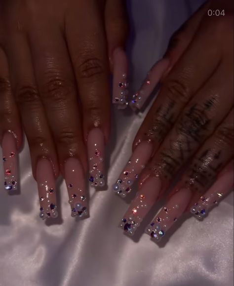 Medium Length Nails With Gems, Pearl Diamond Nails, Rhinestone And Pearl Nails, Pearl Rhinestone Nails, Diamond Tip Nails, Plain Nails With Gems, Nude Diamond Nails, Cute Nails With Rhinestones, Nails With Gems Rhinestones