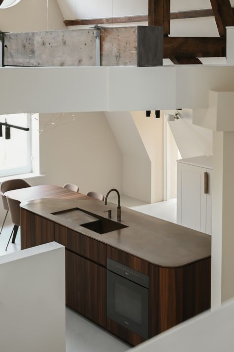 Unique Kitchen Design, Oyster White, Island Kitchen, Wooden Beams, Bespoke Kitchens, Round Design, Utrecht, Design Projects, Beams