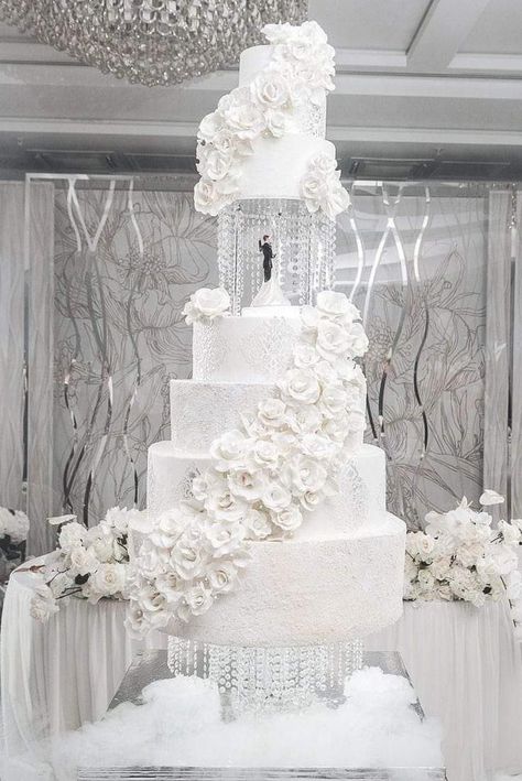 Wedding Cake Glamorous, Wedding Luxury Cake, Elegant Pearl Wedding Cake, Elegant Modern Wedding Cake, Wedding Cake Big, Wedding Cakes Luxury, Wedding Cake Luxury, Fake Wedding Cake, Huge Wedding Cakes