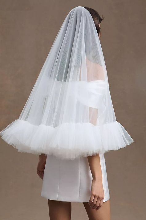 Discover great products at the best prices at Dealmoon. Anthropologie Society James Stephanie Ruffled Veil. Price:$75.00 at anthropologie Reception Veil, Ruffle Veil, Weddings Vibes, Old School Wedding, Royal Veil, Veil Ideas, Tulle Wedding Veil, School Wedding, Wedding Tulle