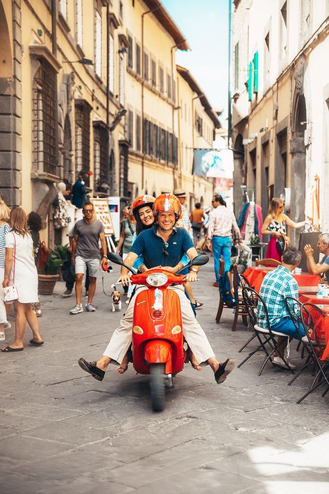 Italian Vespa Adventure - Classy Girls Wear Pearls Italian Vespa, Italian Photography, Lizzie Mcguire Movie, East Coast Style, Beach Bicycle, Kiel James Patrick, Classy Girls Wear Pearls, Childhood Dreams, James Patrick