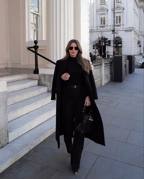 ✨Blogger babe outfits. All black fall winter outfit ideas. Black high waisted trousers black pumps outfit. Black long peacoat women’s outfits. Tailored women’s style. Black turtleneck outfit @Nadaadellex ✨ #taylajaybeauty #outfits #classy #hair #timeless #womensclothing #style #downtown #taylajay #allblackeverything #bloggerbabe #classic #blackoutfit #feminine #bossy #chic #fashion #downtown Black Coat Outfit Winter Classy, Style Black Turtleneck, Long Peacoat Women, Black Coat Outfit Winter, Black Pumps Outfit, Chic Feminine Style, Black Turtleneck Outfit, Peacoat Women, Black Coat Outfit