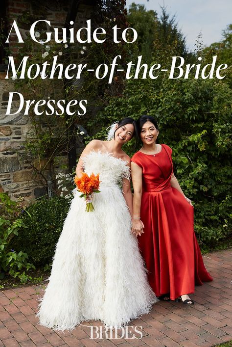 At the link, We're breaking down every single thing a mother of the bride (and groom!) should know about what to wear to the wedding, from shoppable dresses to what to avoid and more. // Sidney Bensimon Rules For Mother Of The Bride Dress, What Color Dress Should The Mother Of The Groom Wear, Mother Of The Bride Shower Outfit, Mother Of The Bride Dresses Canada, Mother Of The Bride Color Coordination, Family Wedding Photos Parents Mother Of The Bride, Sidney Bensimon, Mother Of The Bride Duties, Dress Etiquette