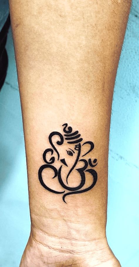 Hindu God Tattoo For Women, Ganesha Tatoos Small, Ganesh And Om Tattoo, Ganesh Tatoos Design, Krishna Symbol Tattoo, Lord Ganesha Tattoo Design, Hindu Tattoos For Women, Hindu God Tattoo, Godly Drawings