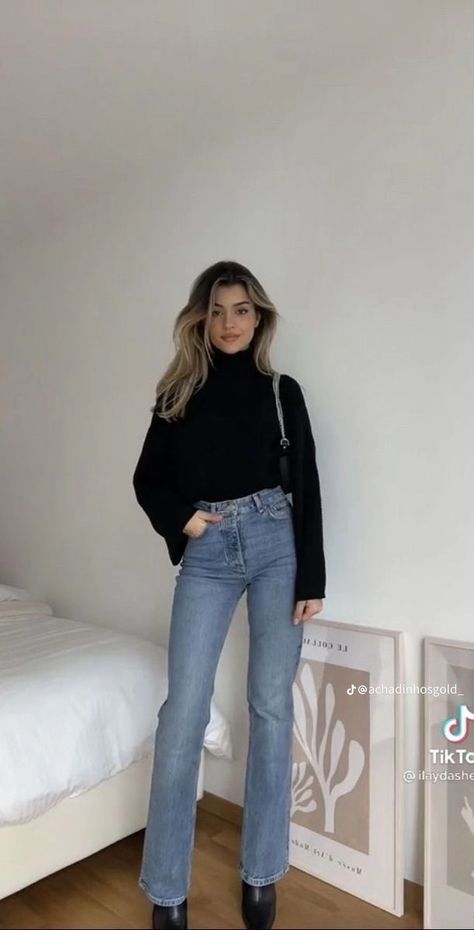 Cozy Jeans Outfit, Straight Blue Jeans Outfit, Blue Straight Jeans Outfit, Straight Jeans Outfit Winter, Mountain Outfits, Blue Jeans Outfit, Straight Jeans Outfit, Outfits Formal, Straight Blue Jeans