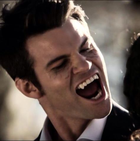 Elijah Mikaelson Elijah Vampire Diaries, Elijah Mikaelson, Vampire Diaries Guys, Daniel Gillies, Original Vampire, Stefan Salvatore, Vampire Diaries The Originals, Damon Salvatore