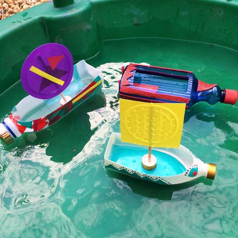 Plastic bottle boats — Handy with Scissors Junk Modelling, Plastic Bottles Crafts, Kids Boat, Water Bottle Crafts, Recycling Facts, Floating Boat, Boat Crafts, Make A Boat, Recycling Information