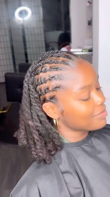 Locs Flat Twist Style, Rope Twist Locs Styles Short, Flat Twist Two Strand Twist Hairstyles, Two Strand Loc Bob, Flat Twists On Locs, Loc Flat Twist Style, Flat Twist On Locs, Feminine Loc Styles, Bob Locs Styles