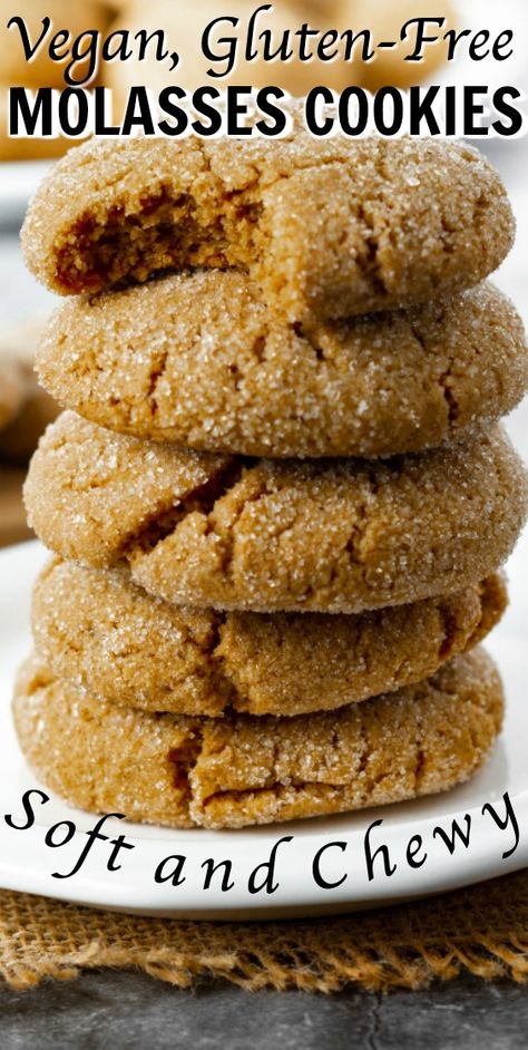 Gluten Free Molasses Cookies, Molasses Crinkle Cookies, Vegan Molasses Cookies, Soft Molasses Cookies, Vegan Christmas Cookies, Molasses Cookies Recipe, Soft Cookies, Vegan Baking Recipes, Vegan Cookies Recipes