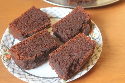 Eggless Whole Wheat Chocolate Cake Recipe - Christmas Recipes Wheat Cake Recipe, Basic Chocolate Cake, Cakes Without Butter, Moist Chocolate Cake Recipe, Pond Cake, Egg Free Baking, Moist Cake Recipe, Cake At Home, Eggless Chocolate Cake