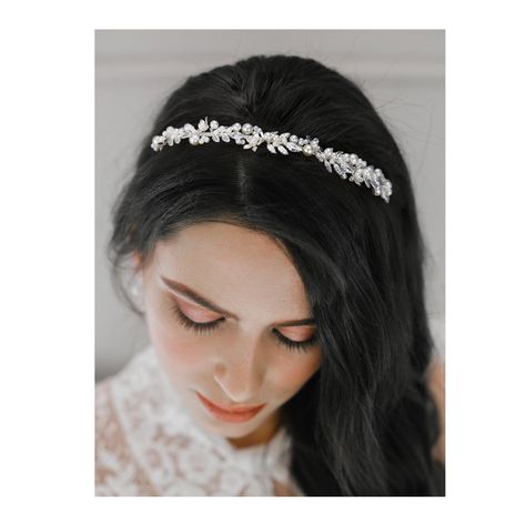 PRICES MAY VARY. Material: Rhinestone,crystals, alloy; Color: Silver. Size: approx. 2cm (0.78 inch) in width, 15cm (5.9 inch) in diameter. Perfect Wedding Headband for Bride. Design: A handmade bridal headband with lustrous rhinestones. This simple but exquisite wedding headband would be a great choice for bride/bridesmaid/flower girl. Occasions :These suitable for bride/bridesmaid/flower girl with a simple hairstyle, weddings, bridal showers, proms, graduation, anniversaries, birthday party, fo Headband For Bride, Bride Design, Simple Hairstyle, Wedding Headpieces, Hair Accessories Vintage, Bridesmaid Flower, Bride Headpiece, Headband Wedding, Headband For Women