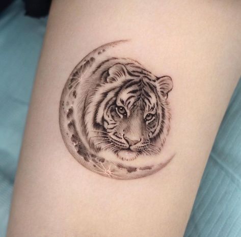 Feminine Tiger Tattoo, Tiger Tattoo For Women, Tiger Tattoo Ideas, Tiger Tattoo Designs, White Tiger Tattoo, Tiger Hand Tattoo, Tiger Face Tattoo, Kitten Tattoo, Tiger Tattoos