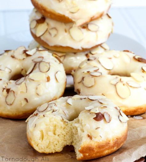 Almond Texas Sheet Cake, Almond Sheet Cake, Donut Maker Recipes, Donut Calories, Homemade Donuts Recipe, Baked Donut Recipes, Texas Sheet, Donut Maker, Texas Sheet Cake