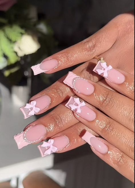 Pink Coquette Valentines Nails, Pink Coquette Nails Coffin, Conquete Nails, Croquette Nails Aesthetic, Purple Coquette Nails, Couqutte Nail Ideas, Nail Inspo Initial, Nail Inspo With Initial, Pedicure Nail Ideas