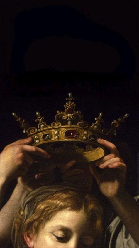 Crown, Art