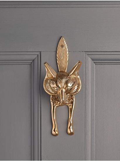 Front Door Knocker, Artistic Architecture, Door Knockers Unique, Owl Door, Door Knobs And Knockers, Notes Craft, Architectural Art, Ancient Greek Architecture, Outdoor Gifts