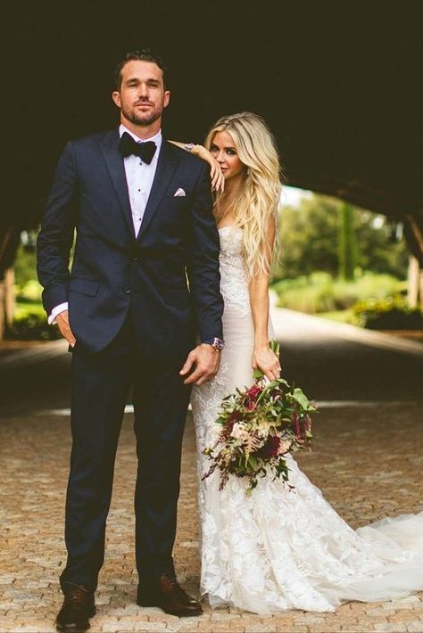 Navy Suit Wedding, Wedding Tux, Groom Wedding Attire, Wedding Suits Groom, Wedding Groomsmen, Mermaid Wedding Dresses, Bow Tie Wedding, Gorgeous Couple, Wedding Photos Poses