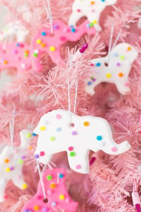 DIY Circus Animal Cookie Ornaments Make An Ornament, Circus Animal Cookie, Candy Christmas Tree, Animal Cookie, Candy Tree, Candy Ornaments, Ornament Cookies, Candy Land Christmas Decorations Diy, Studio Diy