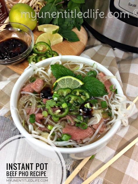 Pho Recipe Beef, Easy Beef Pho, Instant Pot Pho Recipe, Instant Pot Pho, Beef Pho Recipe, Instant Pot Easy, Pho Soup, Pho Recipe, Recipe Beef