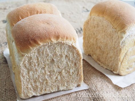 Wholemeal Bread Wholemeal Bread Recipe, Pawpaw Recipes, Easy Sourdough Bread Recipe, Wholemeal Bread, Breads & Buns, Fruit Serving, Bread Bun, Bread Machine, Bread Recipes Homemade