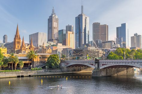 Rowers on the Yarra River at Southbank Melbourne Melbourne Australia Aesthetic, Melbourne Wallpaper, Melbourne Landscape, Southbank Melbourne, Melbourne Australia City, Melbourne Aesthetic, Australia Wallpaper, Australia City, Melbourne Skyline